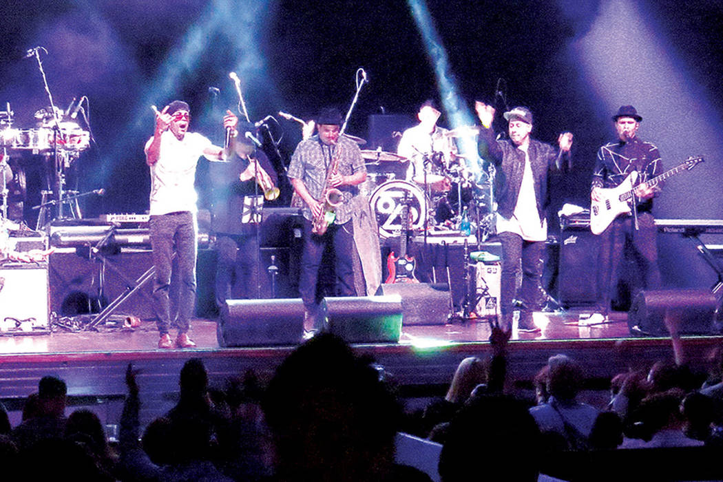Cientos de personas disfrutaron de la música de Ozomatli y de los temas incluidos en su nuevo disco en su presentación, el jueves 30 de marzo en House of Blues. Foto El Tiempo