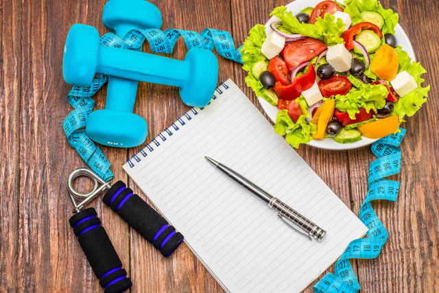 Una buena y balanceada alimentación, ejercicio y control de peso ayudan a llevar bien la vida a quienes padecen de diabetes. (Agencias).