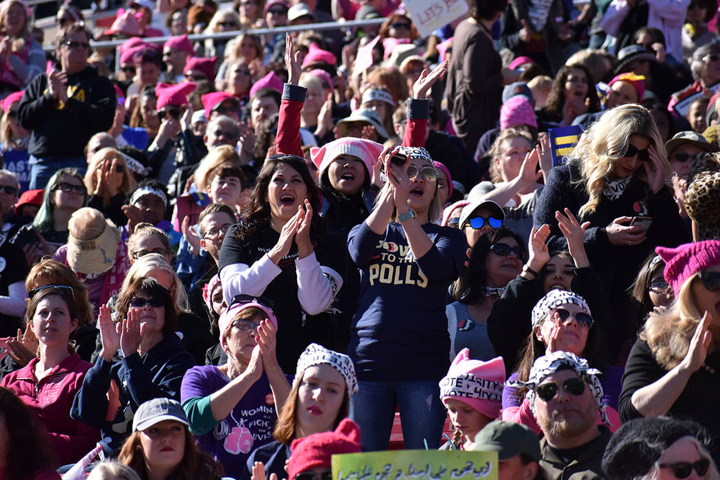Miles de mujeres se sumaron al evento ‘Women’s March: Power to the Polls’. 21 de enero del 2018 en estadio Sam Boyd. Foto Anthony Avellaneda / El Tiempo.