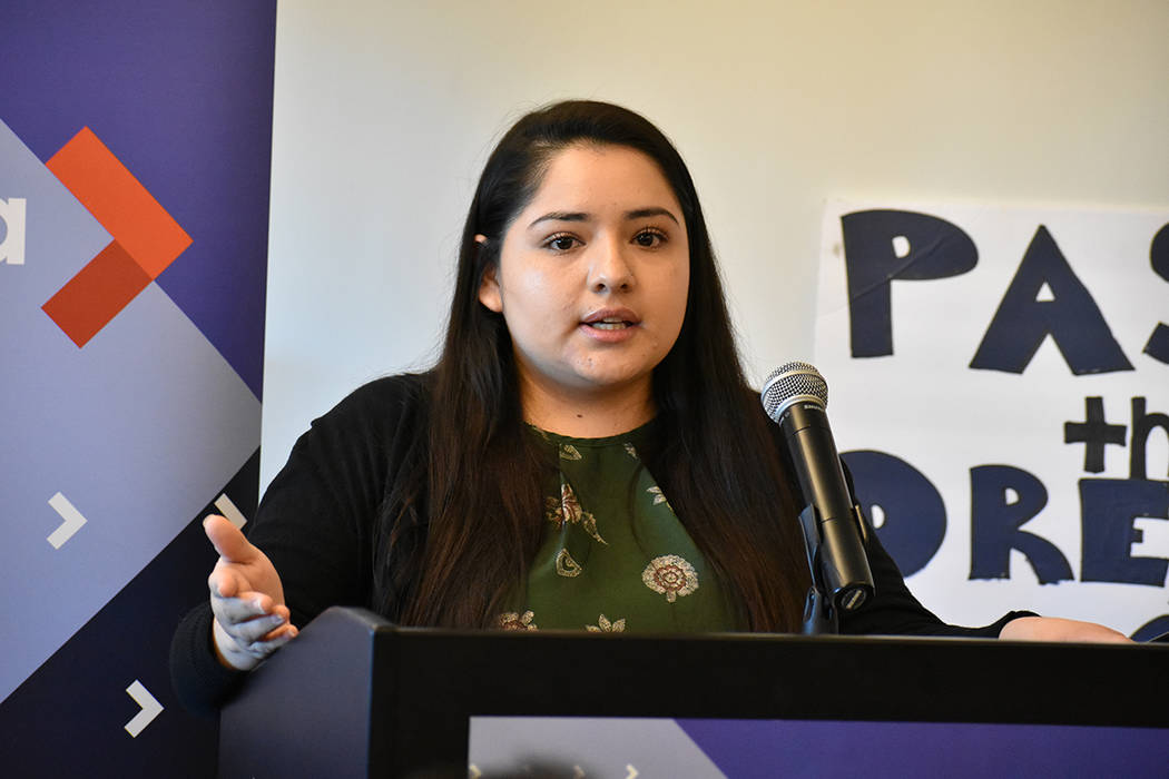 América Reyes-Marcos, presidente de la organización estudiantil de UNLV UndocuNetwork, fue una de las oradoras del evento. 8 de febrero del 2018 en UNLV. [Foto Anthony Avellaneda / El Tiempo]