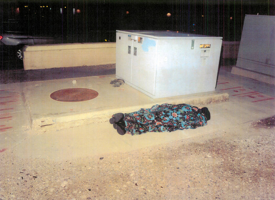 Un maniquí en escena para parecerse a un hombre sin hogar que dormía el 22 de febrero de 2017, en el centro de Las Vegas.