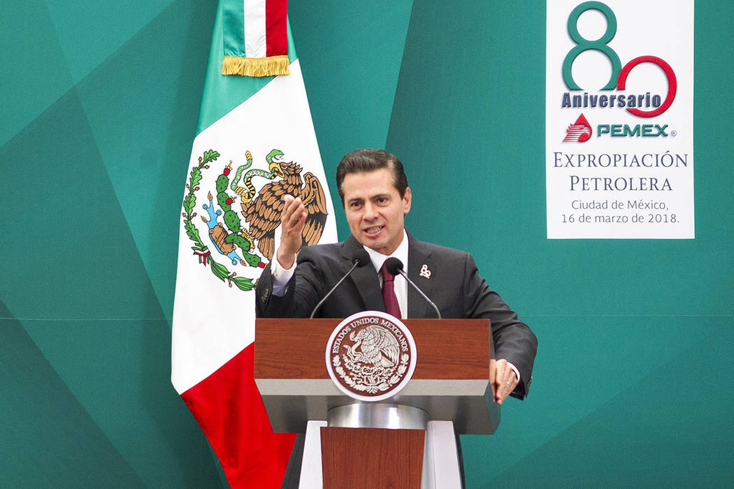 El presidente Enrique Peña Nieto  encabezó la ceremonia conmemorativa del 80 Aniversario de la Expropiación Petrolera en Centro de Administrativo de Petróleos Mexicanos. México, 16 Mar 2018 ( ...