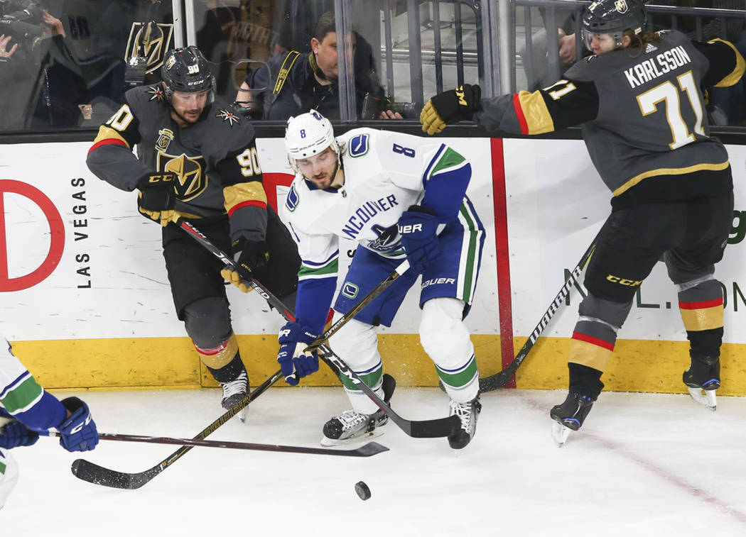 La semana de NHL para Golden Knights comenzó con triunfo sobre Canucks. Martes 20 de marzo de 2018 en T-Mobile Arena de Las Vegas. Foto Chase Stevens / Las Vegas Review-Journal.