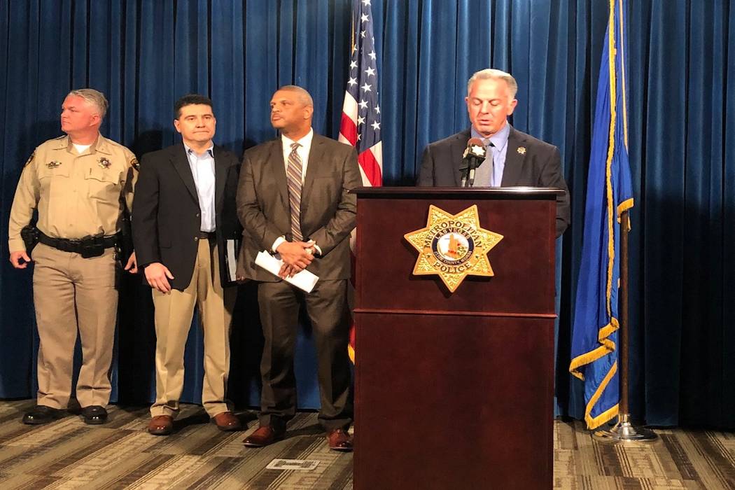 El alguacil Joseph Lombardo habla durante una conferencia de prensa, el lunes 26 de marzo de 2018, para analizar una serie de homicidios que tuvieron lugar en el sur de Nevada. (Rio Lacanlale / La ...