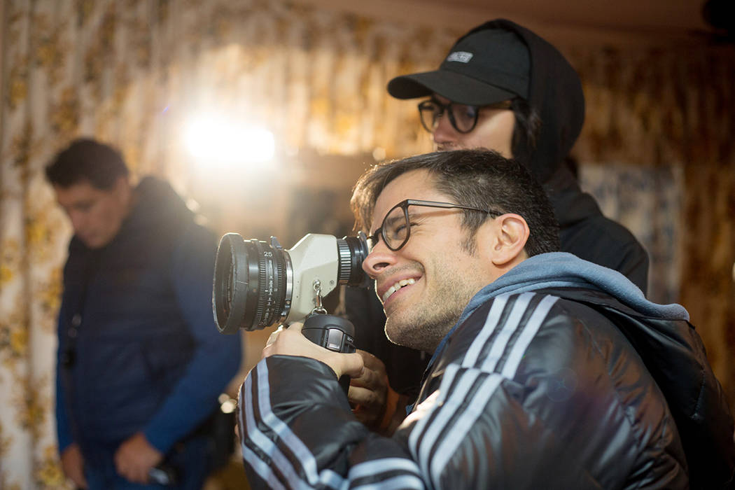 ARCHIVO.- El cineasta y actor Gael García Bernal se encuentra filmando en San Gregorio, Xochimilco, su próxima película "Chicuarotes" y afirmó admirar el talento alucinante y poderoso de Guill ...