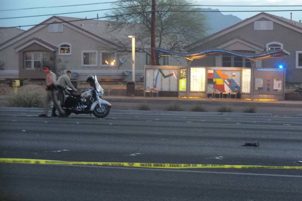 La policía de Las Vegas está investigando un accidente que involucra a un peatón y un vehículo en la intersección de Boulder Highway y Tropicana Avenue. (Max Michor / Las Vegas Review-Journal)
