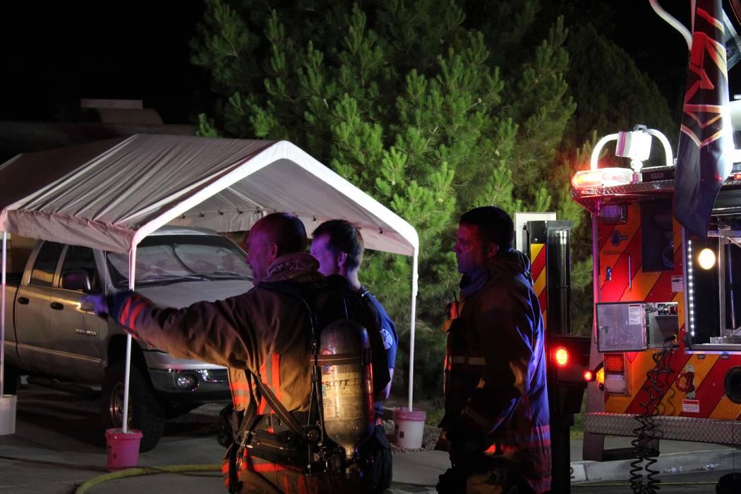 El Departamento de Bomberos de Las Vegas el martes por la noche respondió a los informes de un incendio en 4516 Mark Ave., cerca de los bulevares Lake Mead y Decatur,
