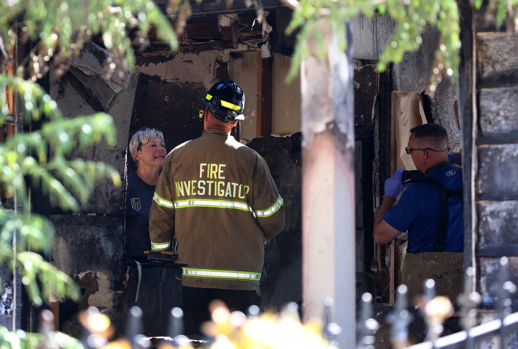 No se reportaron heridos en el incendio de una casa en 5064 San Anselmo St. en el este de Las Vegas, el jueves 7 de junio de 2018. (Max Michor / Las Vegas Review-Journal)