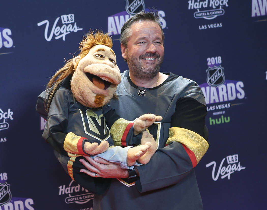 Terry Fator posa en la alfombra roja antes de los Premios NHL en el Hard Rock Hotel de Las Vegas el miércoles 20 de junio de 2018. Chase Stevens Las Vegas Review-Journal @csstevensphoto