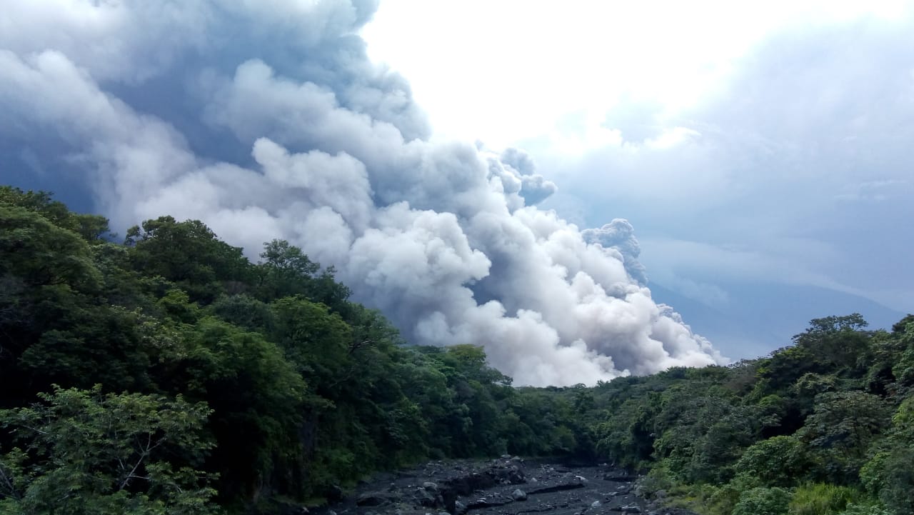 Guatemala en alerta roja por  Volcán de Fuego