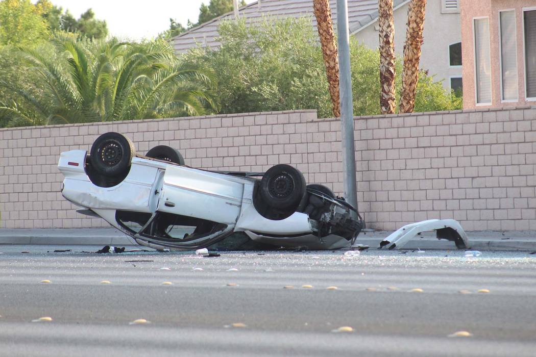 La policía de Las Vegas informó que una persona resultó herida en una colisión en Durango Drive, entre Tropicana Avenue y Peace Way, en el oeste de Las Vegas, el jueves 9 de agosto de 2018. (M ...