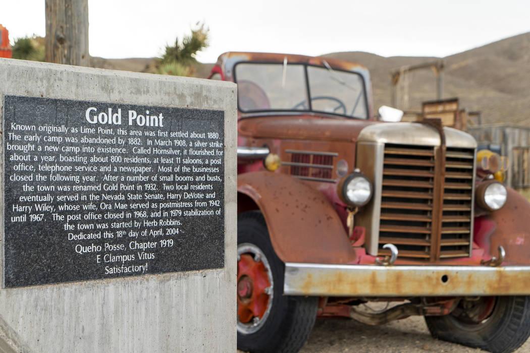 El letrero de bienvenida de Gold Point fotografiado en Gold Point, martes 4 de septiembre de 2018. Después de una disputa de propiedades de décadas, la Oficina de Administración de Tierras ha a ...