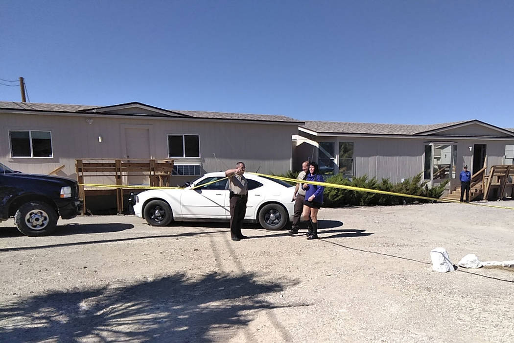 La escena en el burdel Love Ranch en Crystal, Nevada, donde murió su dueño Dennis Hof, el martes 16 de octubre de 2018. (Selwyn Harris / Pahrump Valley Times)