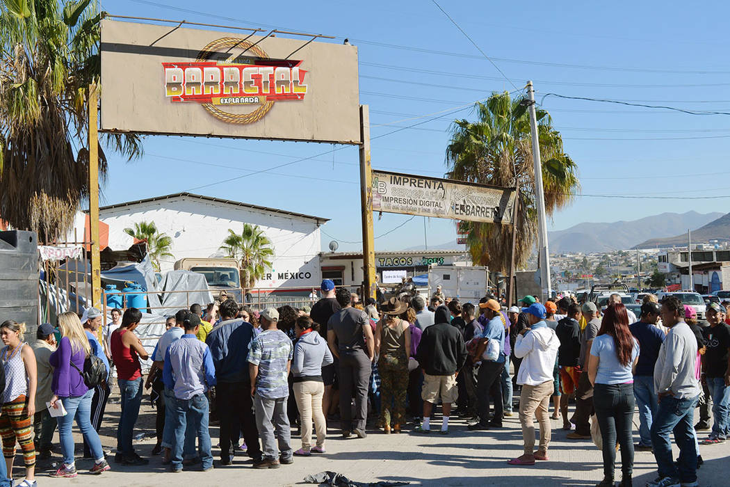 El Barretal fue acondicionado para dar albergue a los miembros de la Caravana Migrante que llegó Tijuana. Sábado 8 de diciembre de 2018, en Tijuana, Baja California Norte. Foto Frank Alejandre / ...