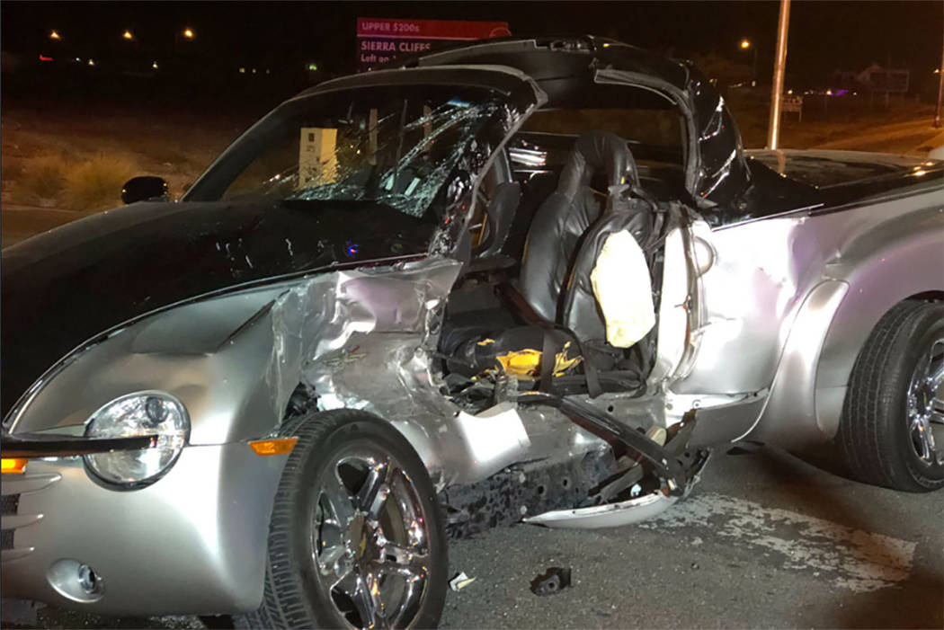 La escena de un accidente fatal en Blue Diamond Road y South Lindell Road en Las Vegas el jueves 20 de diciembre de 2018. (NHP)