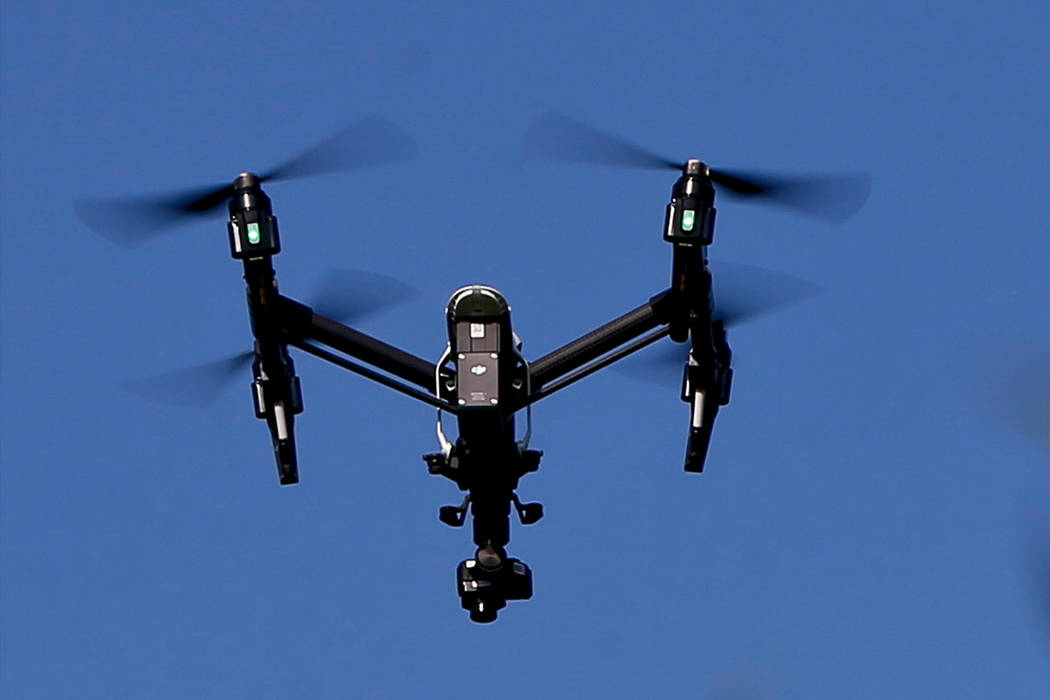 Un drone se representa en esta foto de archivo. (Foto AP / Keith Srakocic, Archivo)