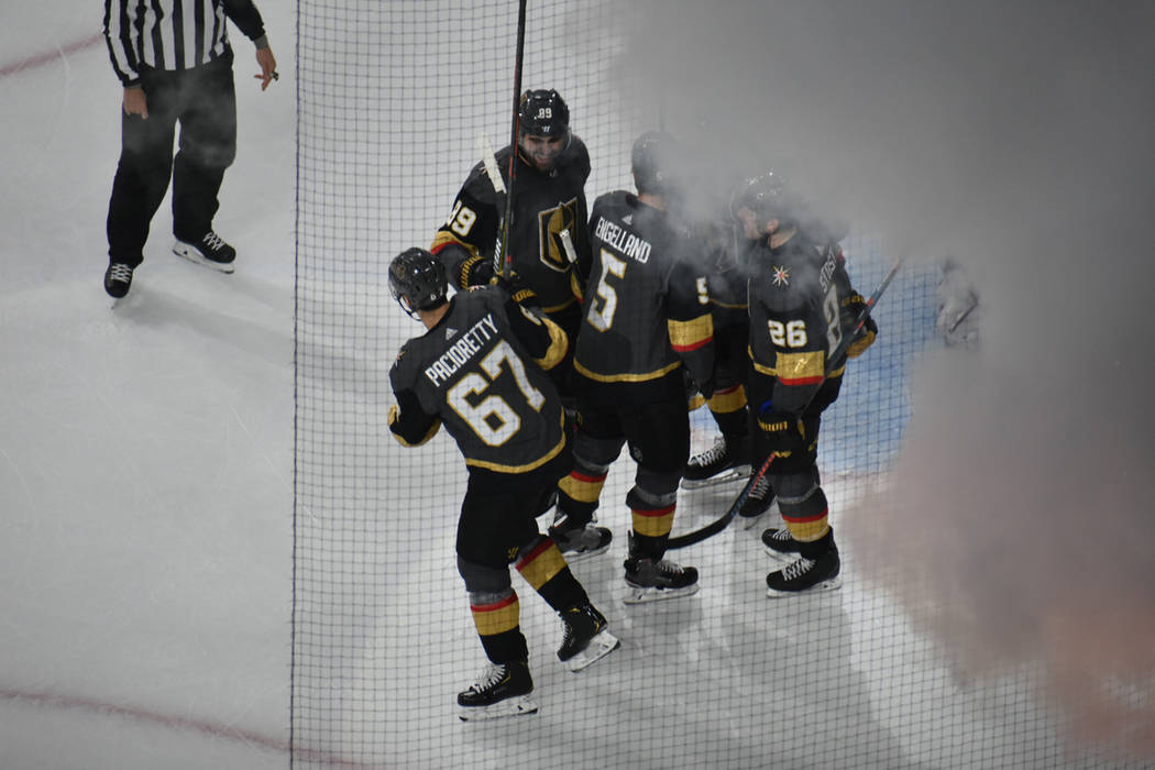 Vegas Golden Knights consiguió un ajustado triunfo por 3-2 ante New Jersey Devils en un juego de la NHL disputado en el T-Mobile Arena de Las Vegas, el domingo 6 de enero de 2019. Foto Anthony Av ...