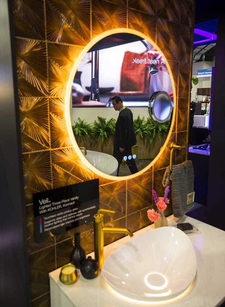 Un espejo inteligente de Kohler en el Sands Expo and Convention Center durante el CES en Las Vegas el miércoles 9 de enero de 2019. Chase Stevens Las Vegas Review-Journal @csstevensphoto