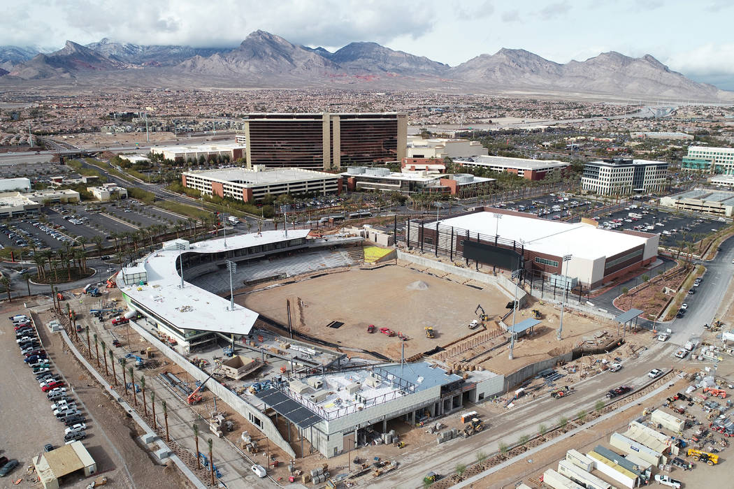 El estadio de béisbol de Las Vegas en Summerlin se muestra en construcción en esta foto aérea tomada el 16 de enero de 2019. (The Howard Hughes Corporation)