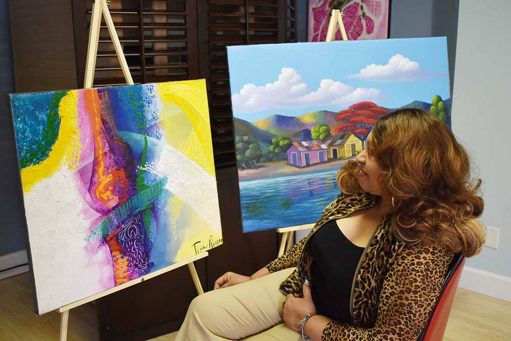 Tina Rivera organizó una muestra de pintura para celebrar la Semana Cultural Dominicana. Martes 6 de marzo de 2019 en el Instituto Internacional de Artes Escénicas de Las Vegas. Foto Frank Aleja ...