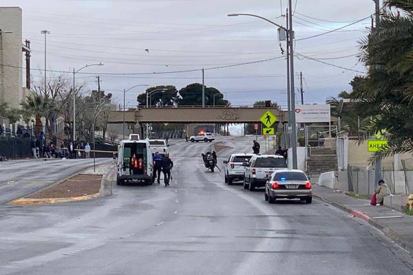 La policía de North Las Vegas está investigando el fatal accidente que ocurrió en el área de Owens Avenue y Main Street el martes 12 de marzo de 2019. (Jessica Terrones / Las Vegas Review-Journal)