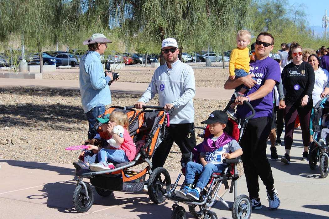 La organización March of Dimes, organiza la caminata por los bebes. Sábado 13 de abril de 201 ...