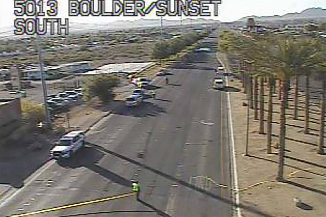 Un accidente en Boulder Highway y Sunset Road cerró los carriles hacia el norte de Boulder Hig ...