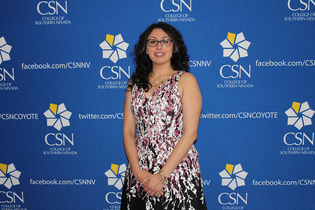 Monique Moreno, fue reconocida por laborar en el CSN desde los 15 años y está por convertirse ...