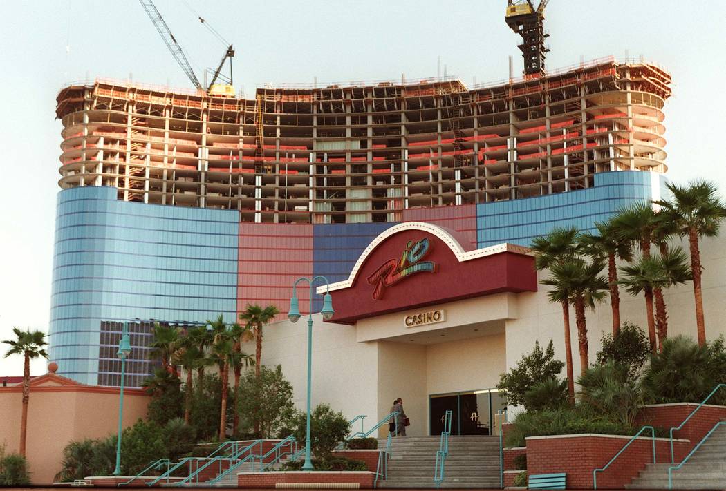 The Rio en construcción en 1996. (Las Vegas Review-Journal)