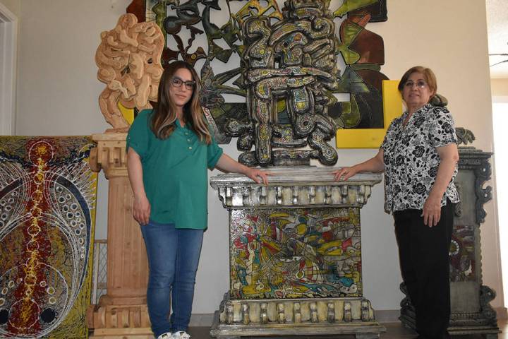 Hija y esposa de Jesús Toloza, Anais y Ana Alicia, desean seguir exhibiendo las obras del arti ...
