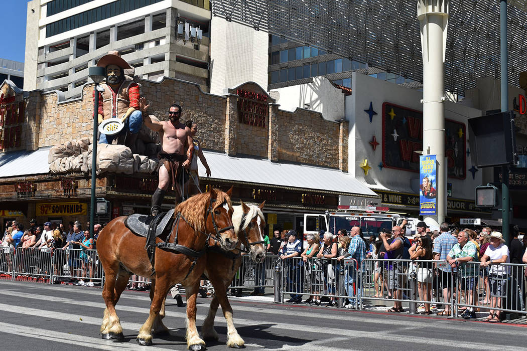 Los caballos fueron pieza distintiva en el desfile que cumplió 85 años. Sábado 11 de mayo de ...