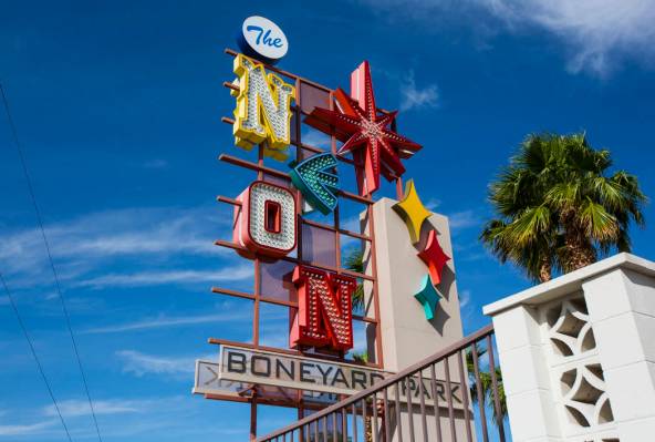 El parque Neon Boneyard, frente al Museo Neón, en Las Vegas el martes 14 de mayo de 2019. (Cha ...