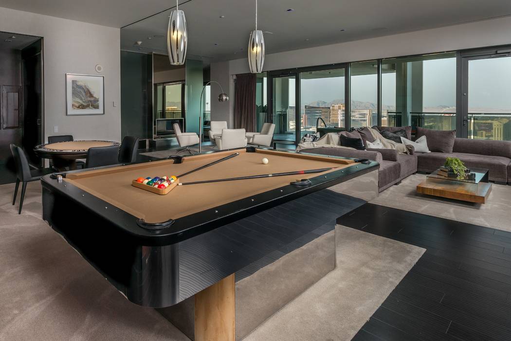 Un penthouse en Palms Place en Las Vegas tiene un precio de alquiler de $25,000 por mes. (David ...