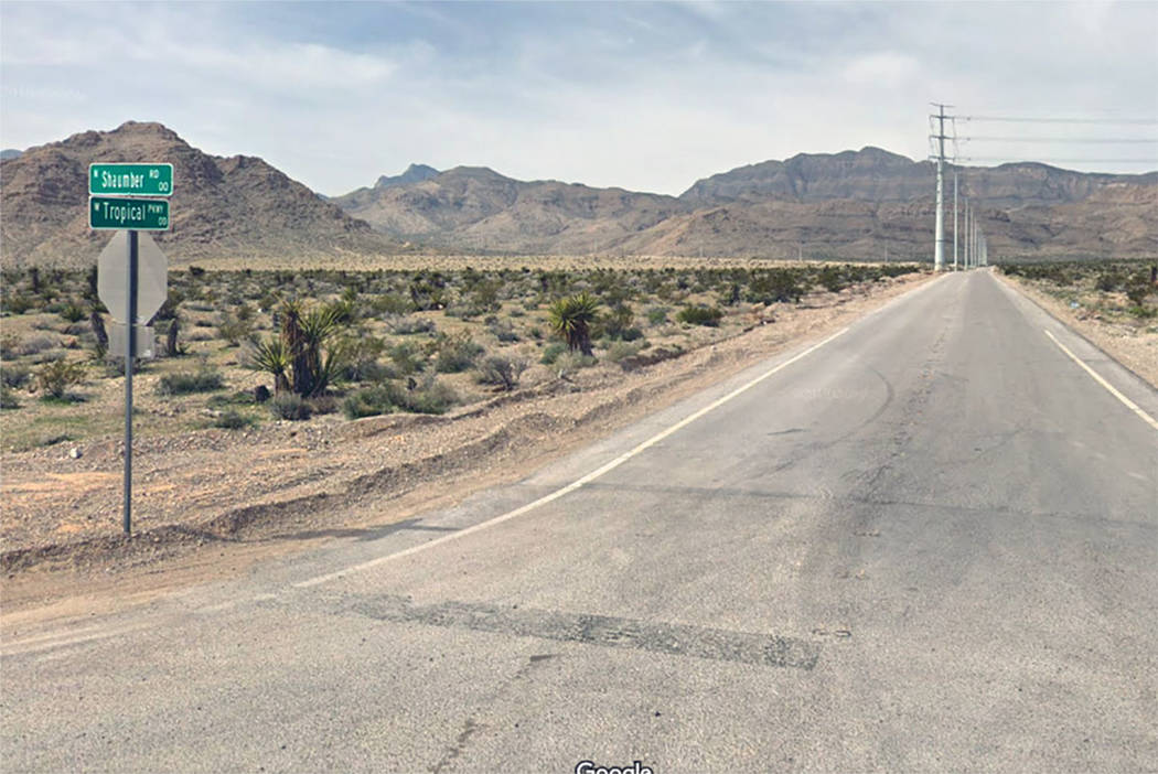 Intersección de Shaumber Road y Tropical Parkway en el noroeste de Las Vegas. (Google)