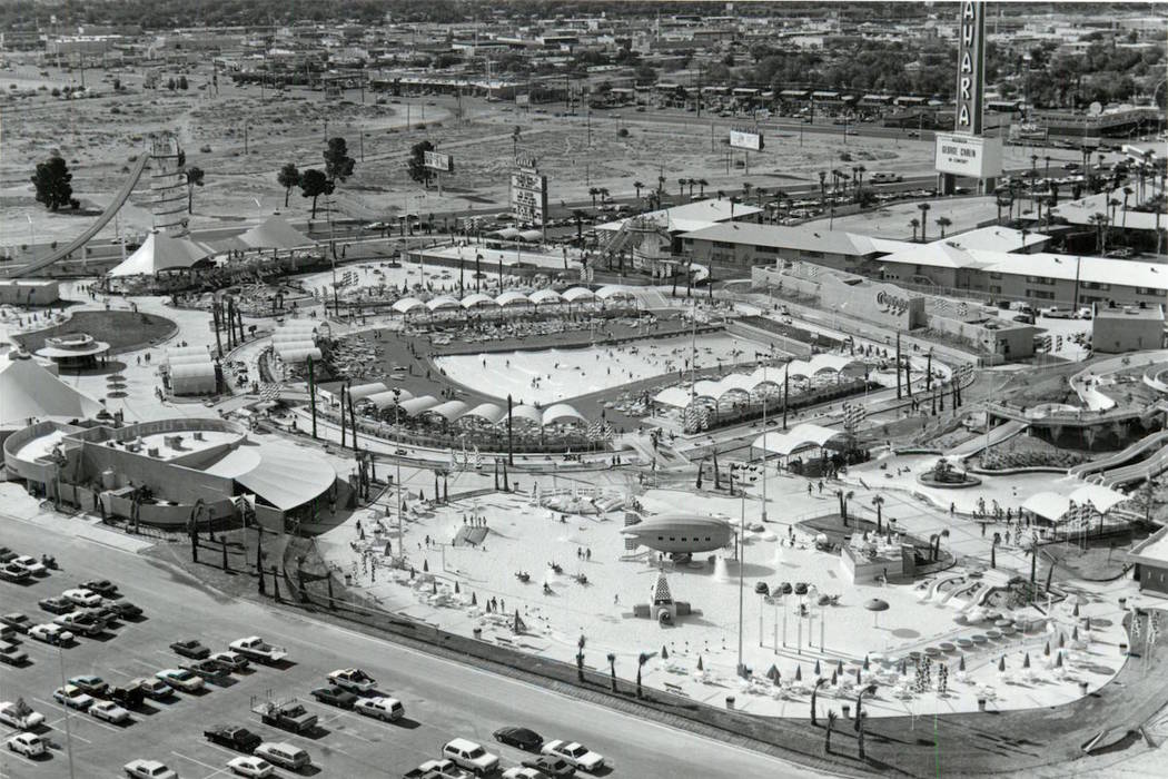 Vista aérea de Wet'n'Wild en Las Vegas Boulevard en 1985. (Oficina de Noticias de Las Vegas)
