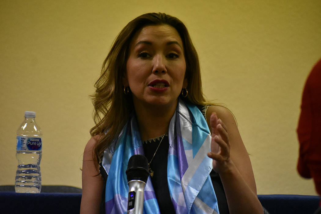 La abogada de inmigración Kathia Pereira ofreció una conferencia informativa sobre el TPS par ...