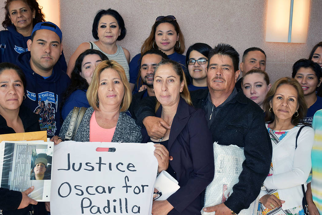 La organización Make The Road Nevada se sumó en apoyo a la familia de Óscar Padilla. Miérco ...