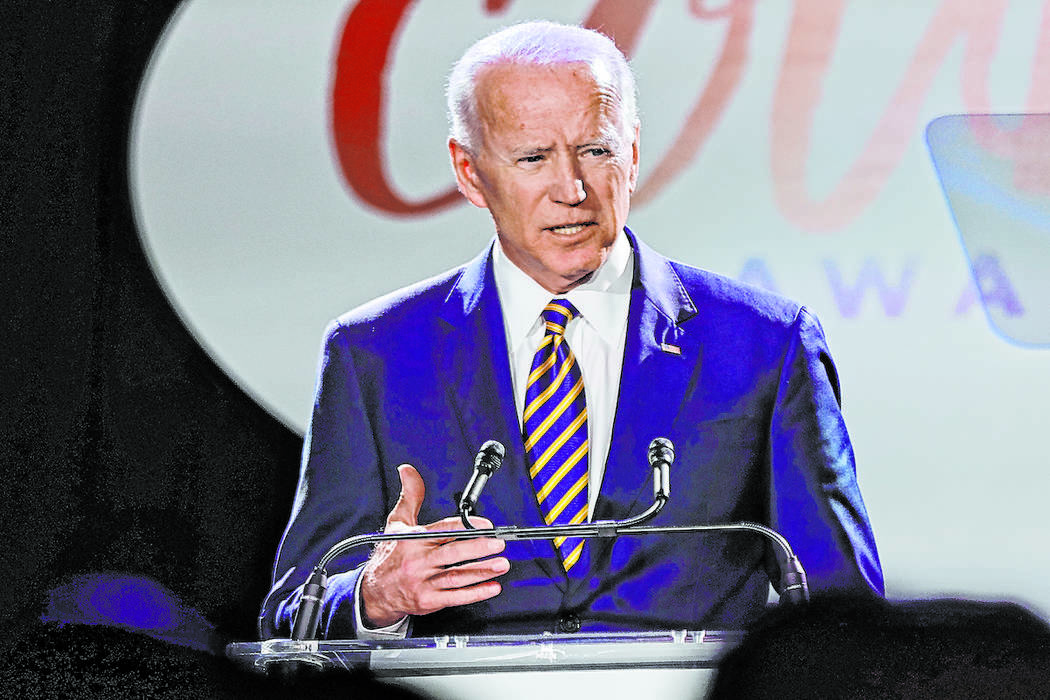 El ex vicepresidente Joe Biden habla en los Premios Biden al Valor el martes 26 de marzo de 201 ...
