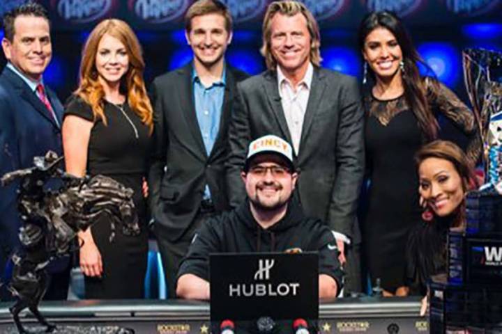 Dennis Blieden ganó el evento principal hold'em con apuesta inicial de 10 mil dólares sin lí ...