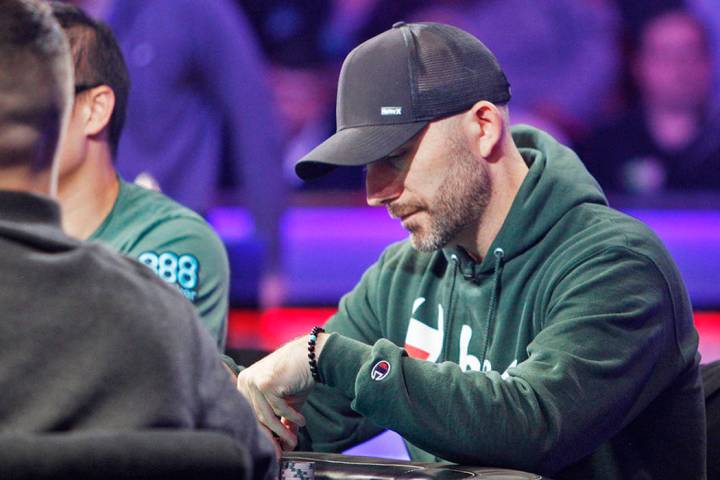 Garry Gates en la mesa final del evento principal durante la World Series of Poker en el hotel- ...