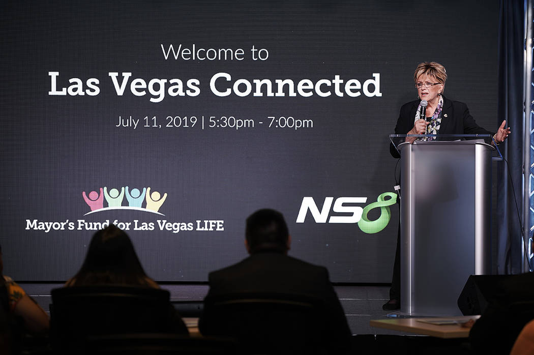 Carolyn Goodman, alcaldesa de Las Vegas, ha mostrado gran interés en cerrar la brecha tecnoló ...