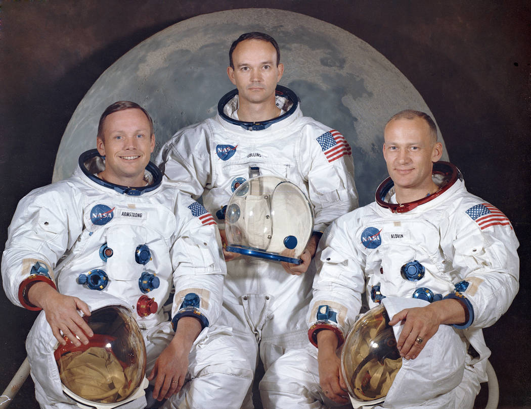 La tripulación del Apollo 11, desde la izquierda, Neil Armstrong, comandante; Michael Collins, ...