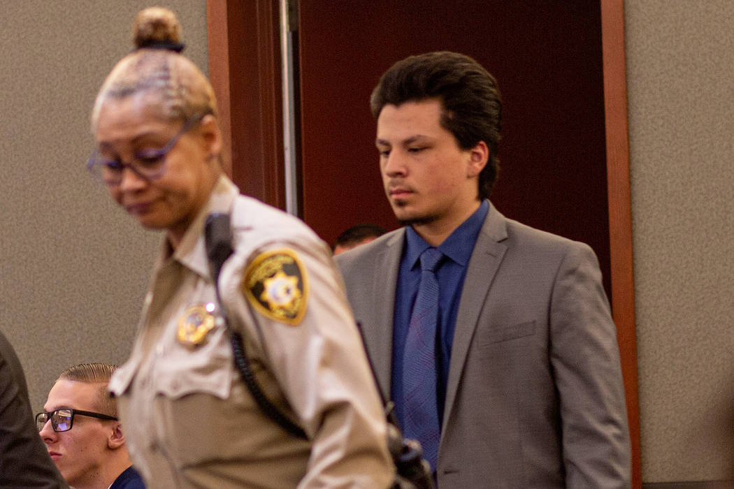 Jaiden Caruso ingresa a la sala del tribunal durante un juicio por asesinato en el Centro de Ju ...
