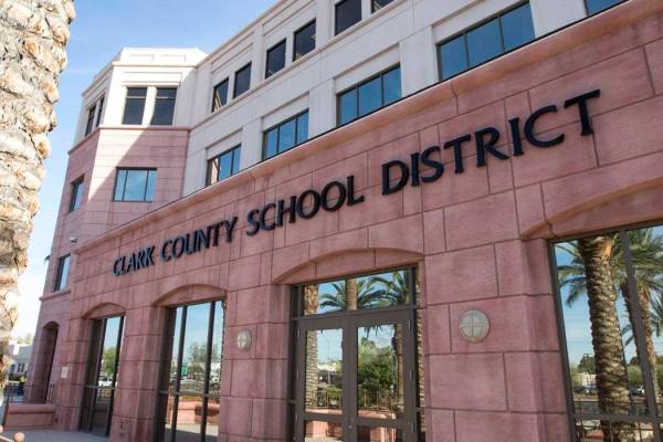 Edificio administrativo del Distrito Escolar del Condado de Clark en Las Vegas. (Richard Brian ...