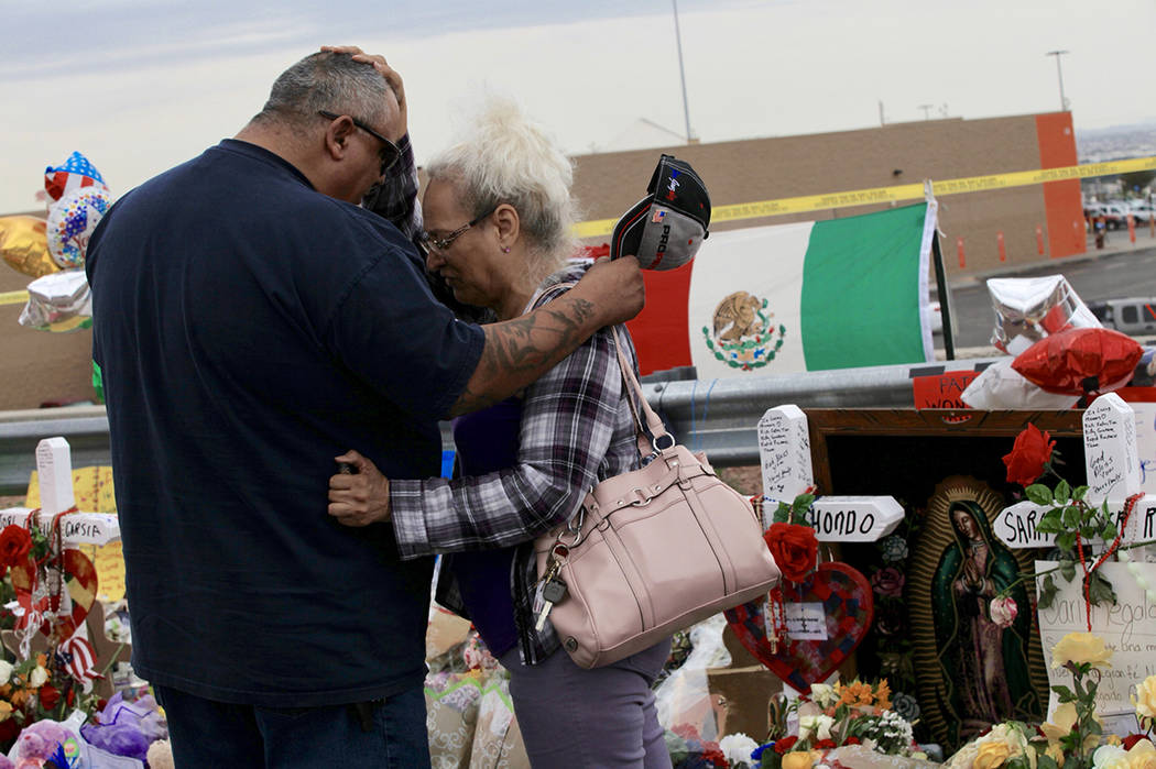 El Paso, Texas, 6 Ago 2019 (Notimex-Javier Lira).- Sobrevivientes y familiares de las víctimas ...