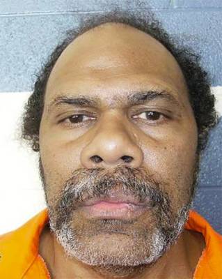 El recluso bajo condena de muerte, Paul Browning, permanece en la prisión estatal de Ely esper ...