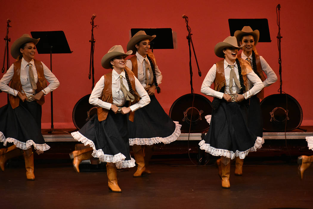 Por quinto año consecutivo se presentó exitosamente el festival folklórico “México en el ...