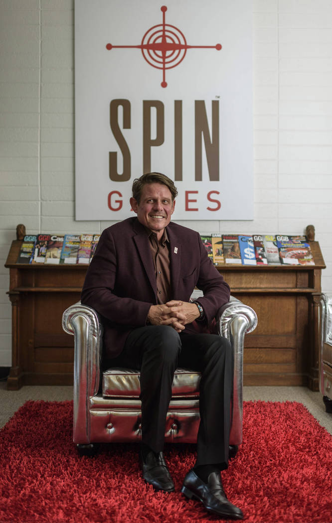 Kent Young, CEO de Spin Games con sede en Reno, en la oficina de Spin Games en el centro de Ren ...