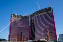 La construcción continúa en Resorts World Las Vegas el jueves, 29 de agosto de 2019 en Las Ve ...
