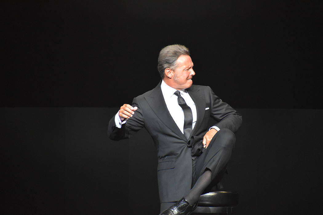 El Coliseo del Caesars Palace se engalanó con la presencia de Luis Miguel, uno de los artistas ...